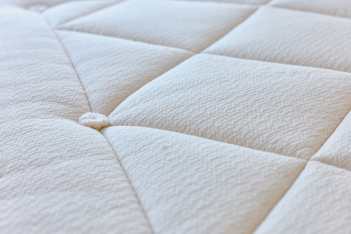 Avocado Luxury Organic Plush Mattress