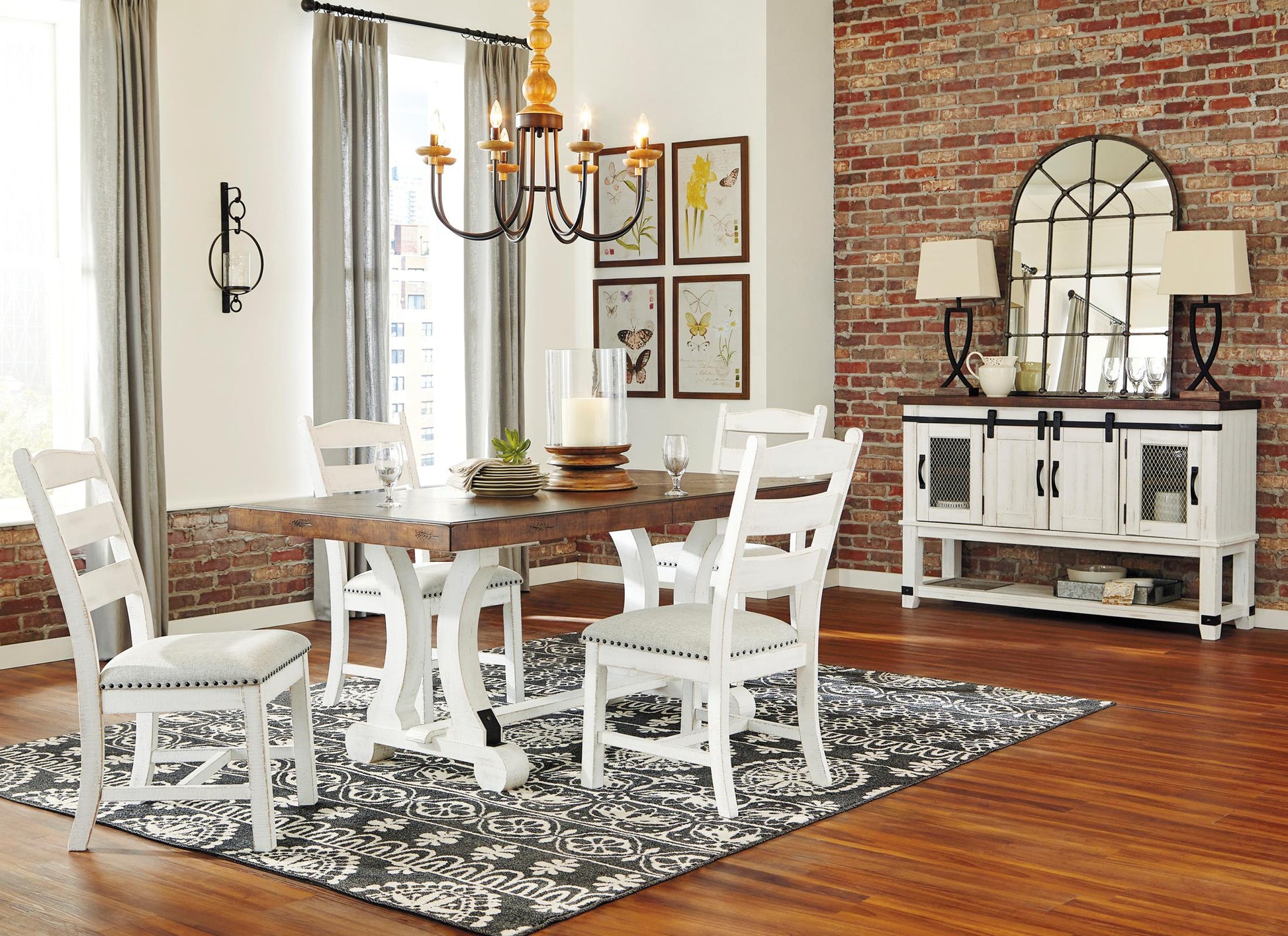 Valebeck Dining Chair (Set of 2)