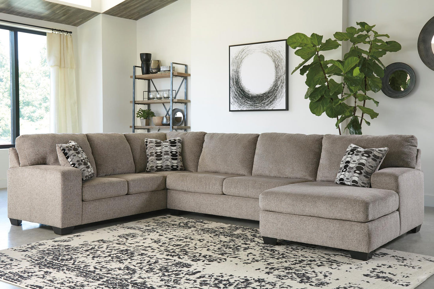 Ballinasloe 3-Piece Platinum Sectional with Chaise