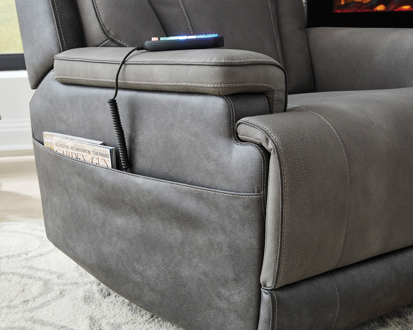 4Z-Serenity Zone Power Lift Recliner