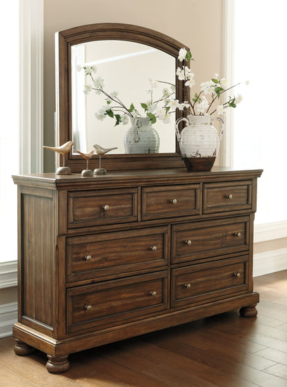 DRESSER