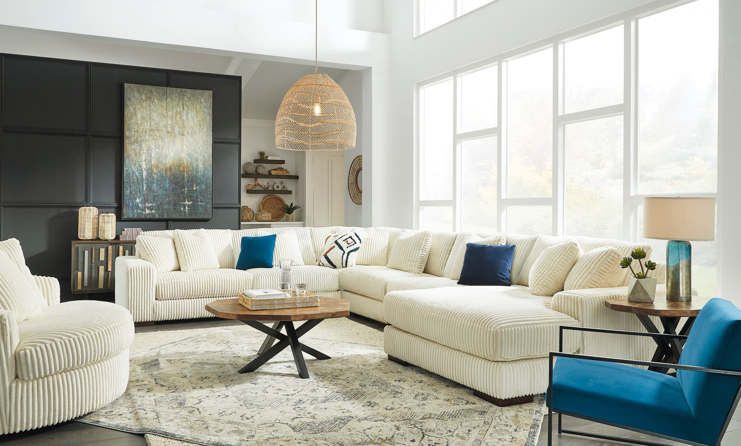 Lindyn Right-Facing 6-Piece Sectional with Chaise Ivory
