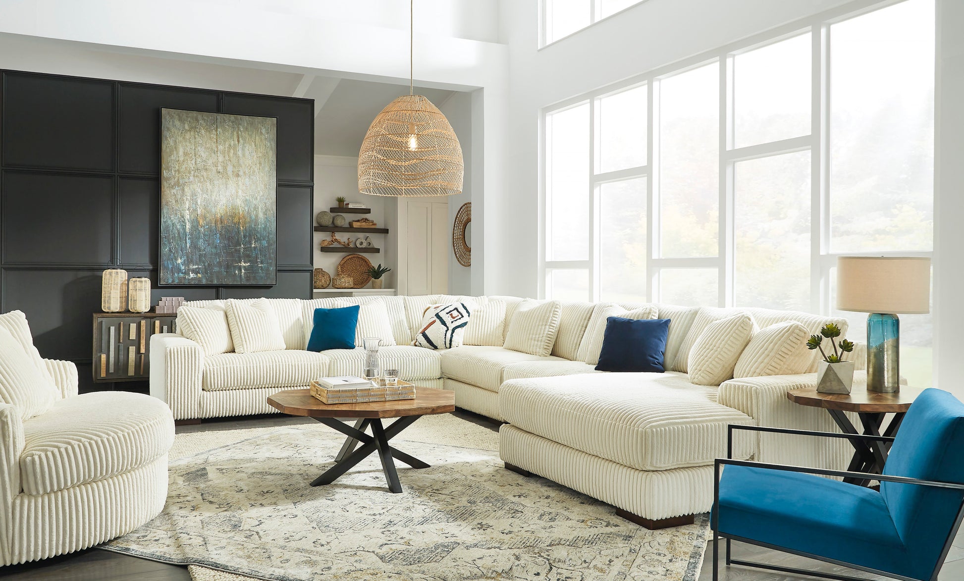 Lindyn Right-Facing 6-Piece Sectional with Chaise Ivory