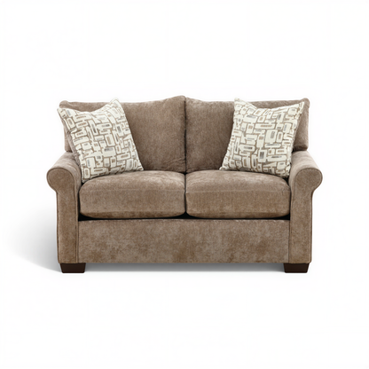 Shantell Loveseat
