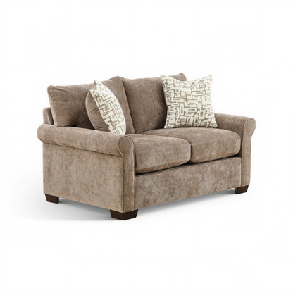 Shantell Loveseat