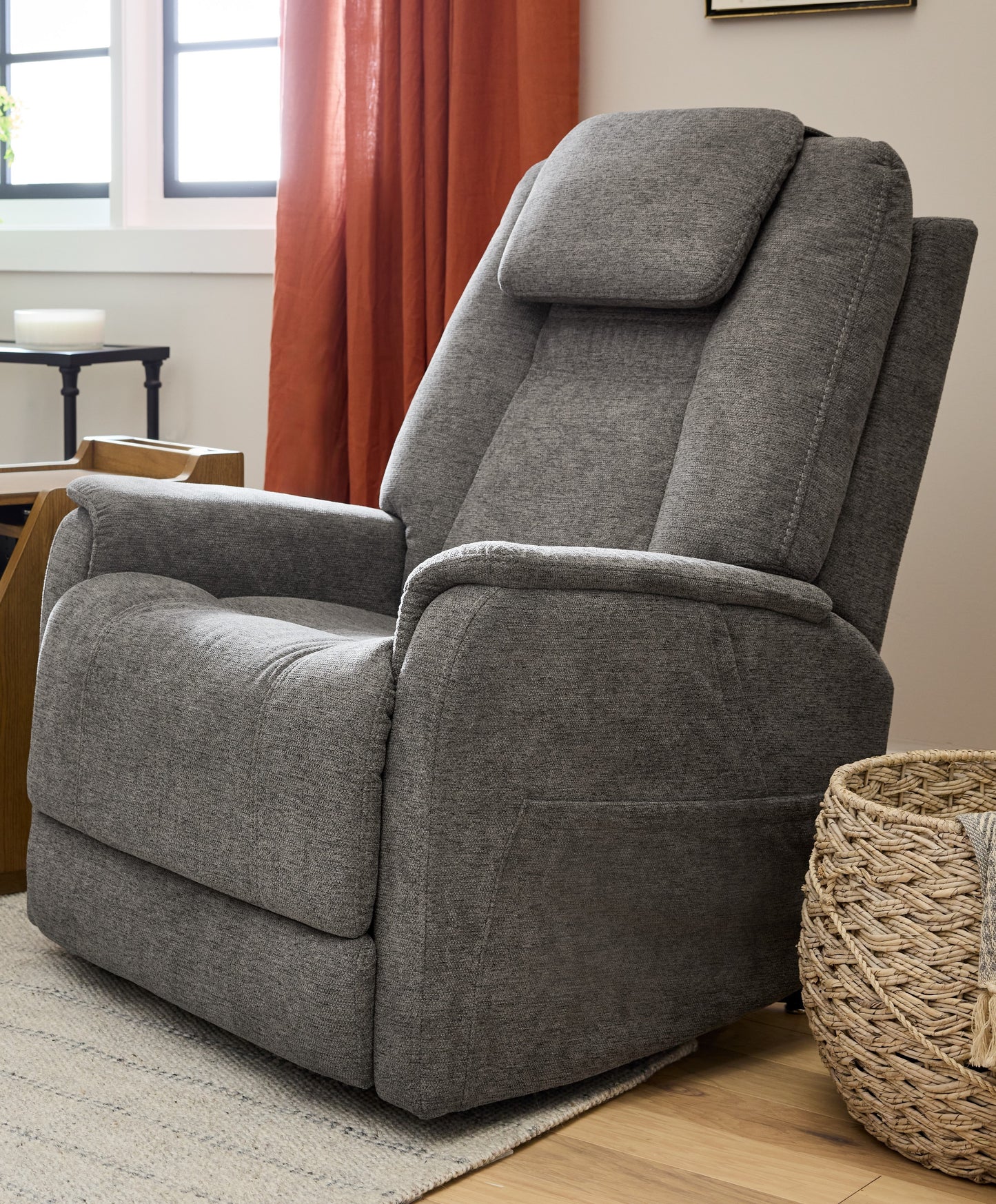 Zecliner Model 3+ Power Lift Recliner