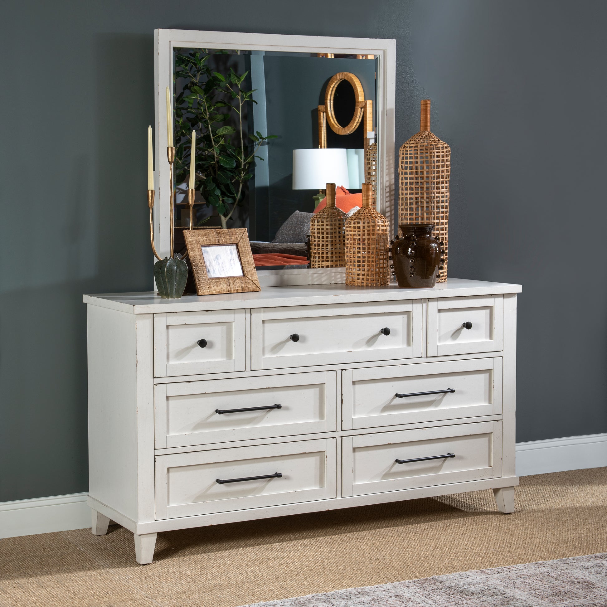 Trisha Yearwood XXX's & OOO's Bedroom Mirror