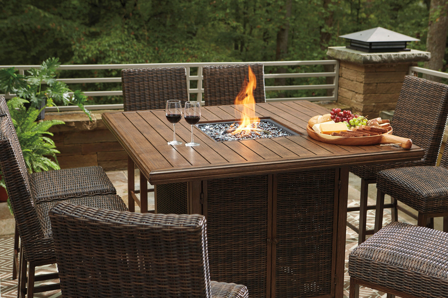 Paradise Trail Outdoor Dining Table with Fire Pit