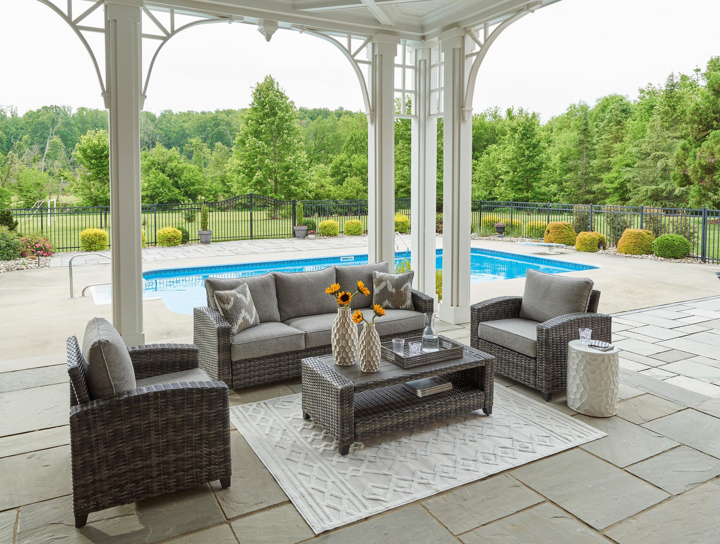 Oasis Court 4-Piece Outdoor Set