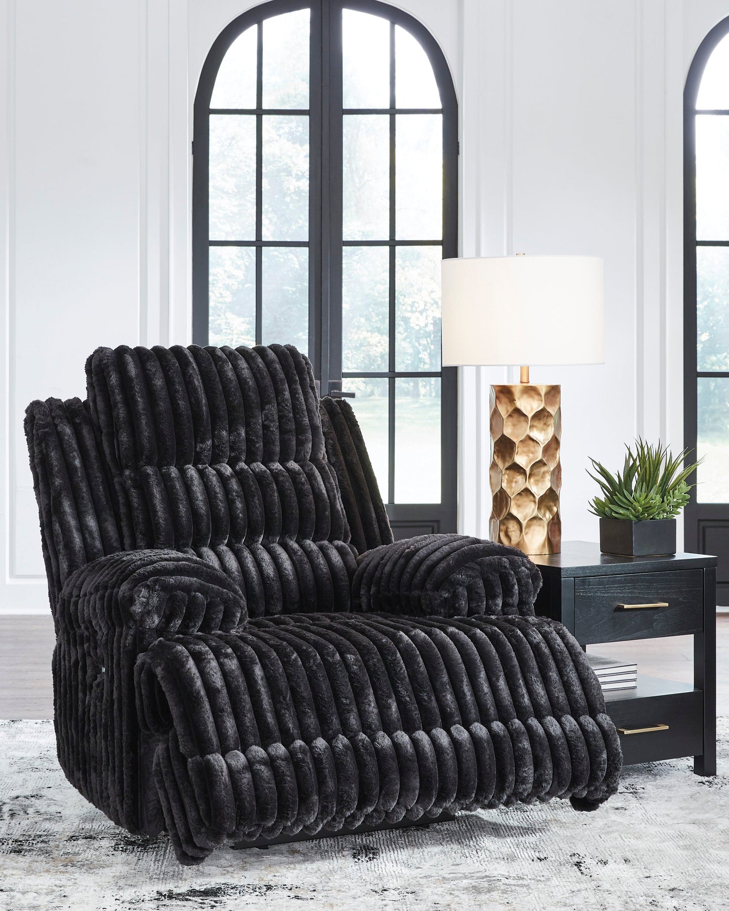 Technique Zero Wall Power Recliner