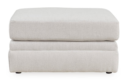 Maitelynn Ottoman