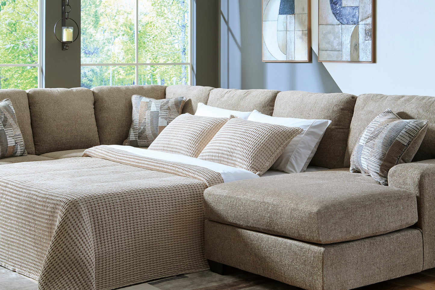 Newellen 3-Piece Right-Facing Sleeper Sectional with Chaise Hemp