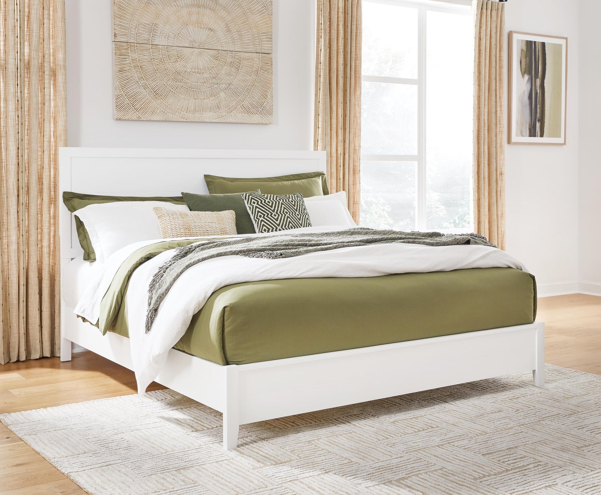 Binterglen Panel Bed King