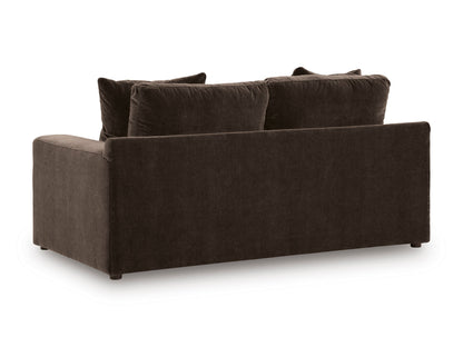 Maxton Heights Loveseat