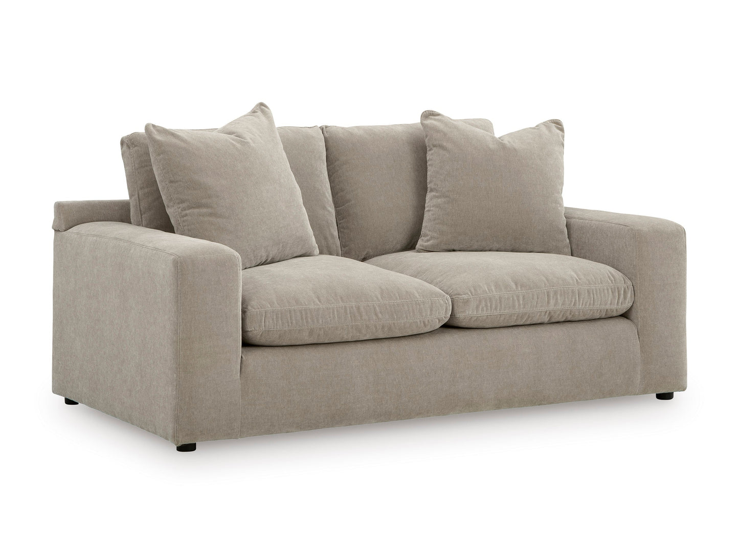 Maxton Heights Loveseat