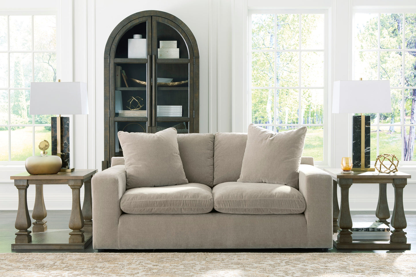 Maxton Heights Loveseat