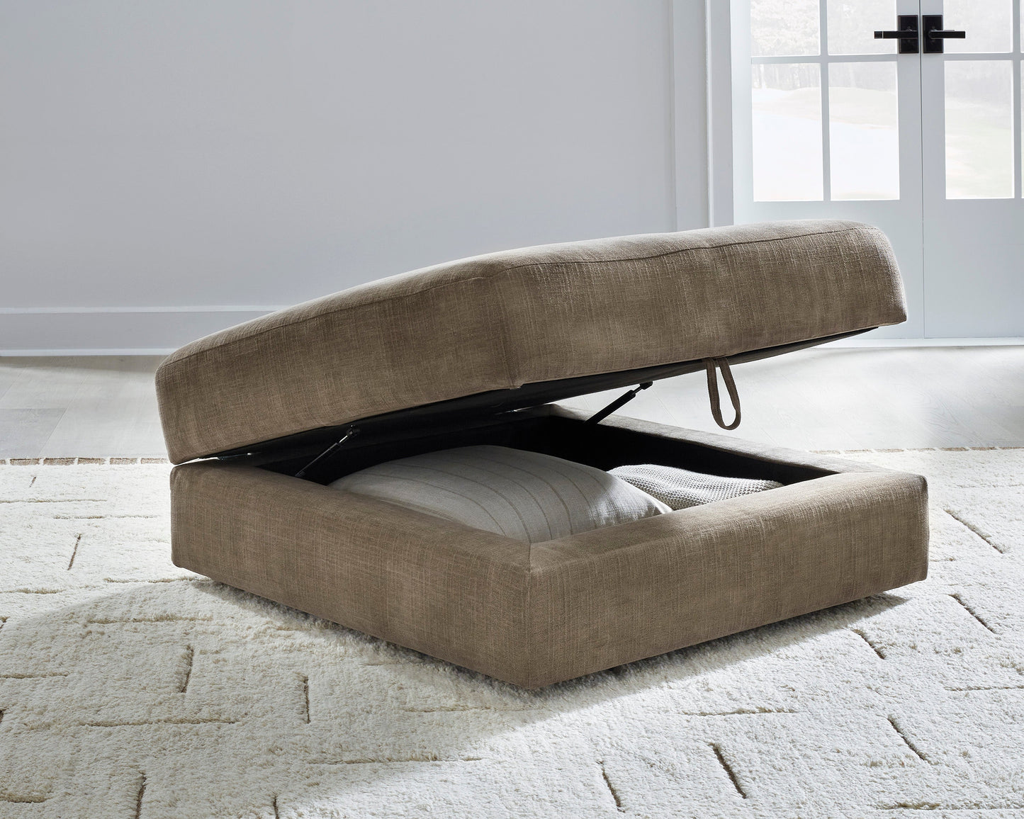 Camellia-Court Ottoman With Storage