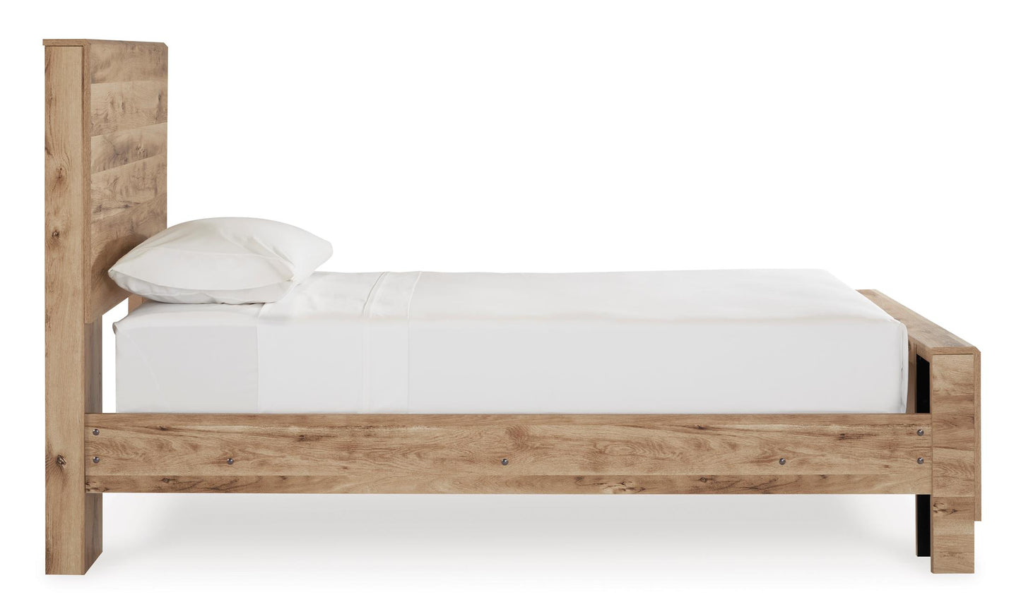 Hyanna Panel Bed