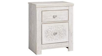 Paxberry Nightstand