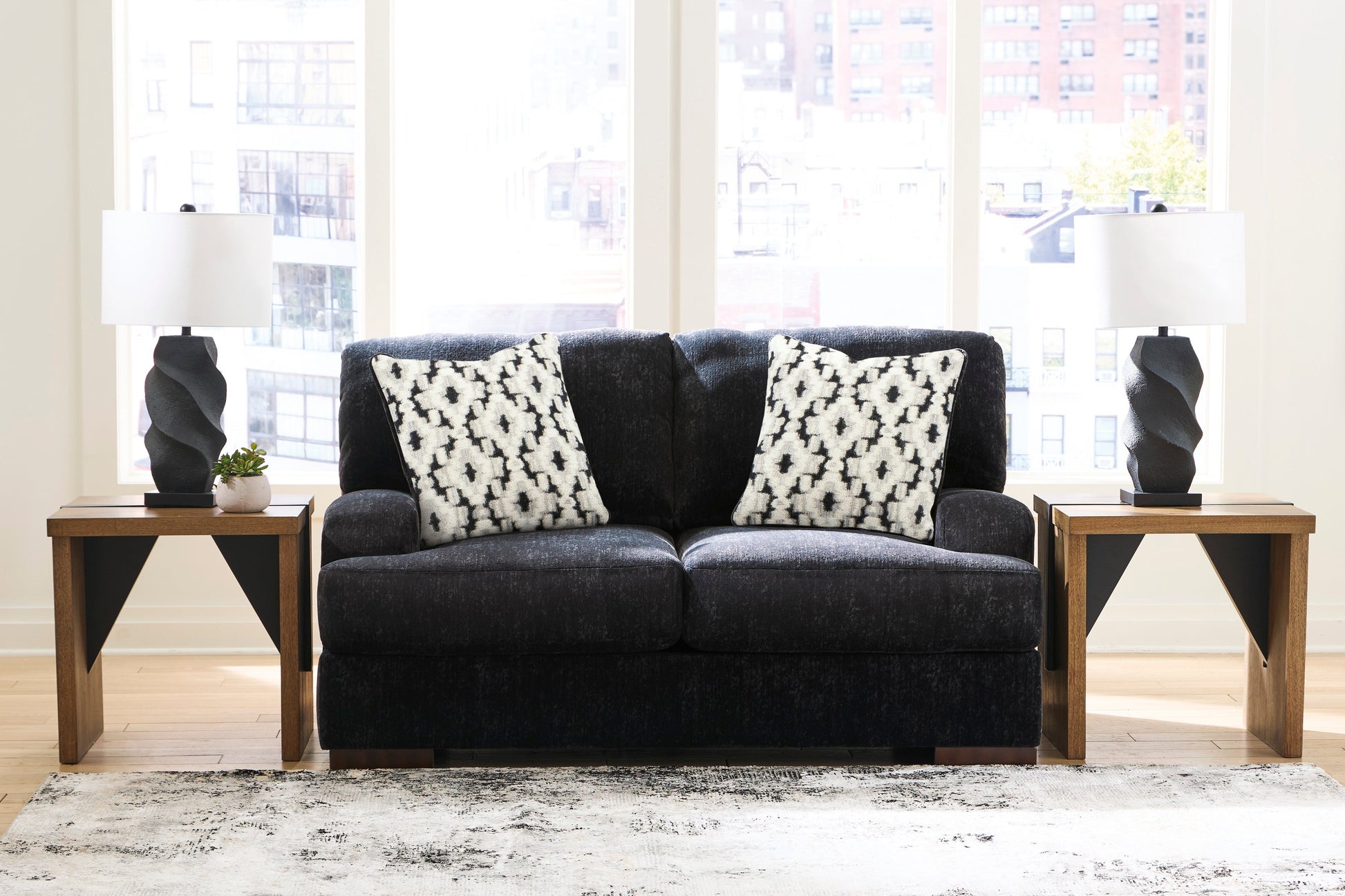 Whitmore Manor Loveseat