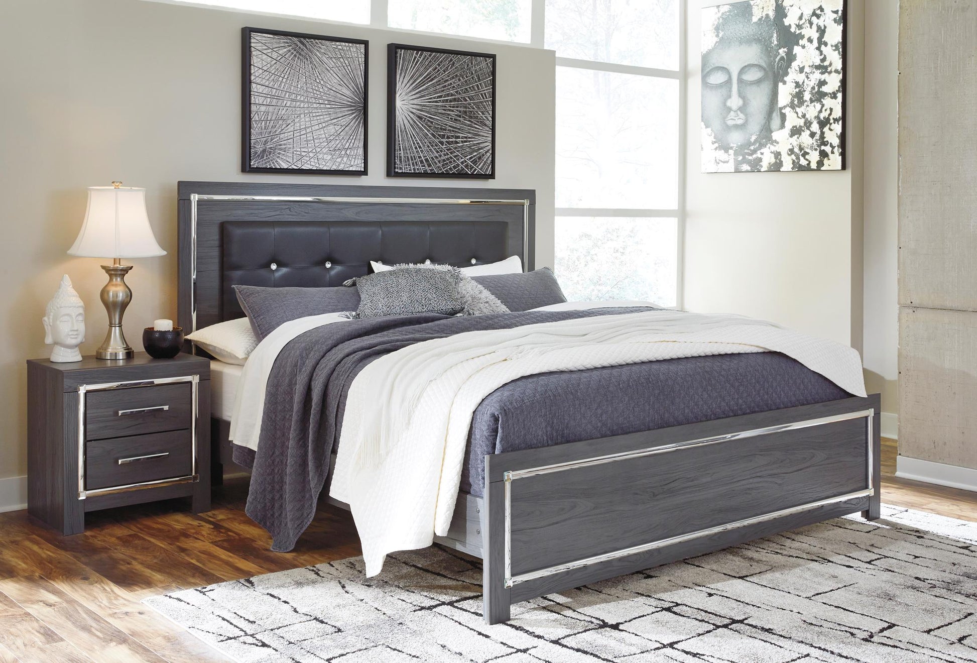 QUEEN PANEL BED