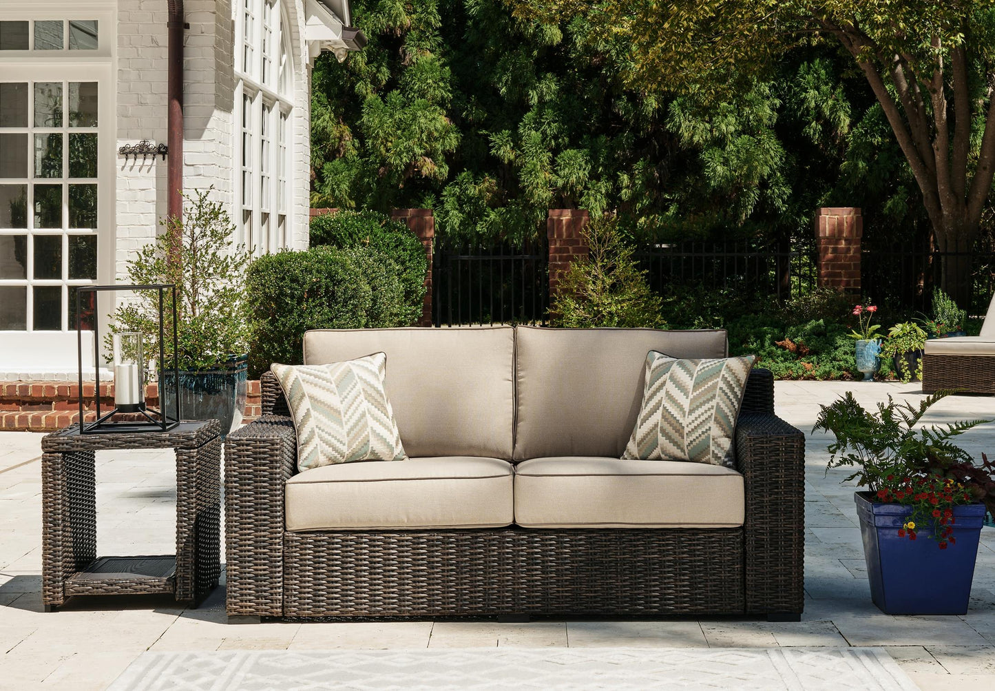 Coastline Outdoor Loveseat with Cushion