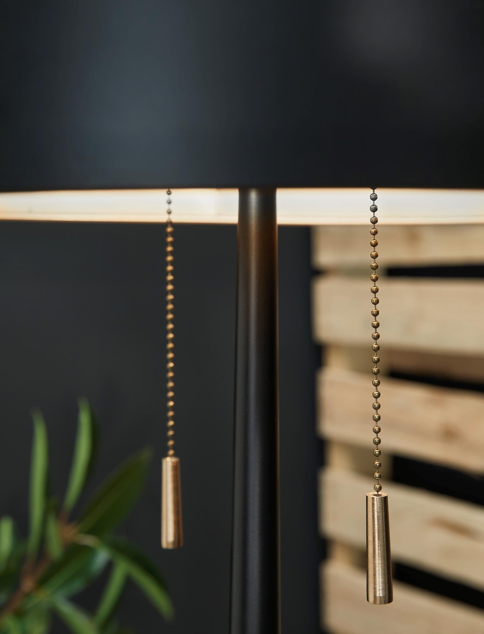 Amadell Floor Lamp