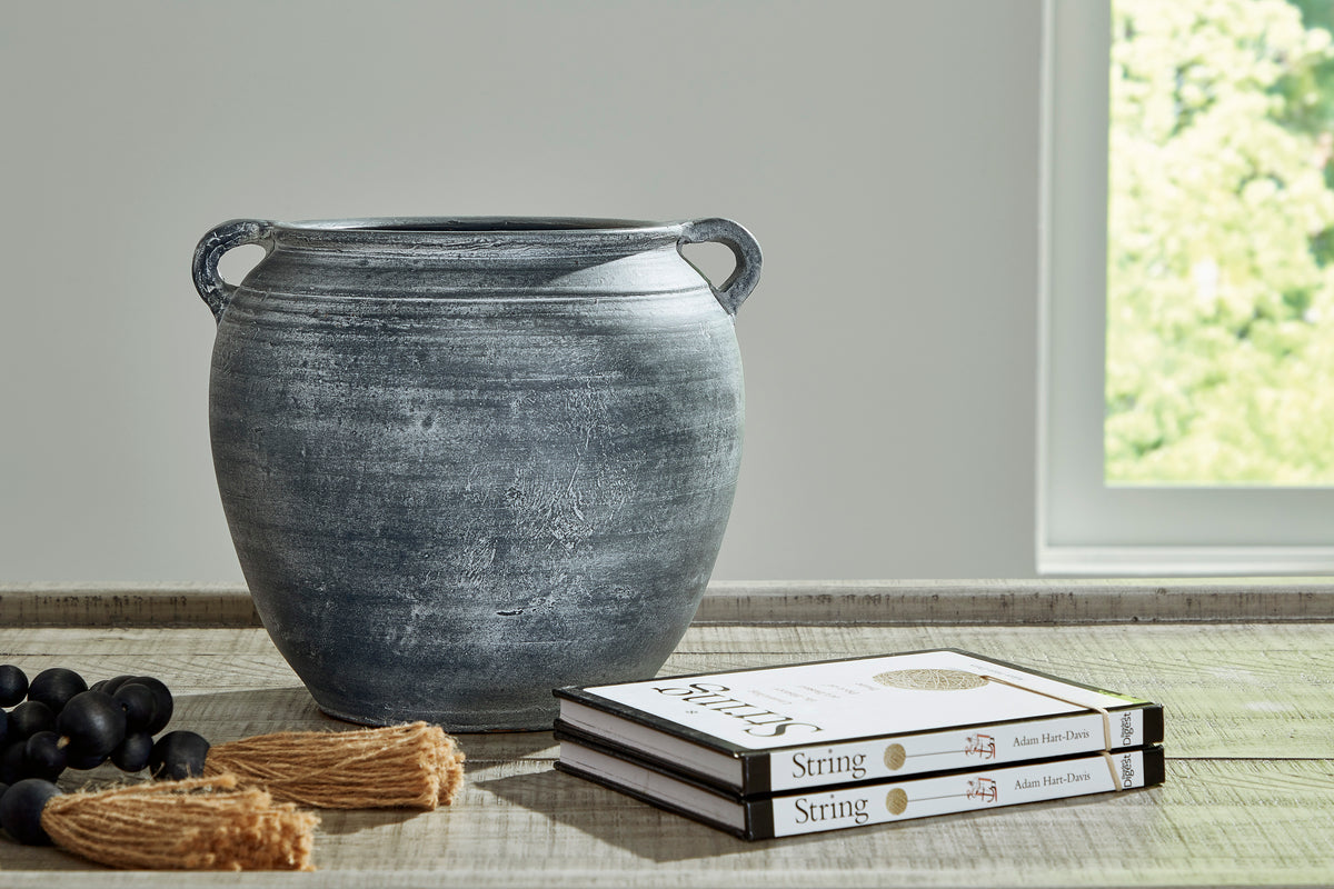 Ashley Meadie Vase