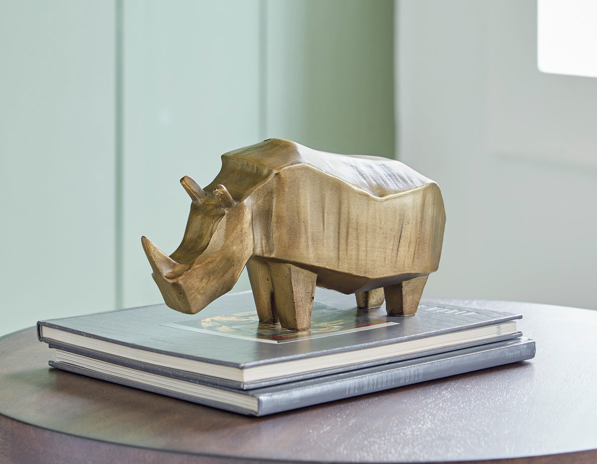 Ashley Gentwell Sculpture