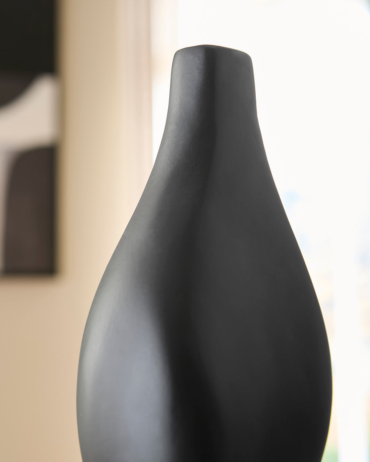 Ashley Judsen Vase