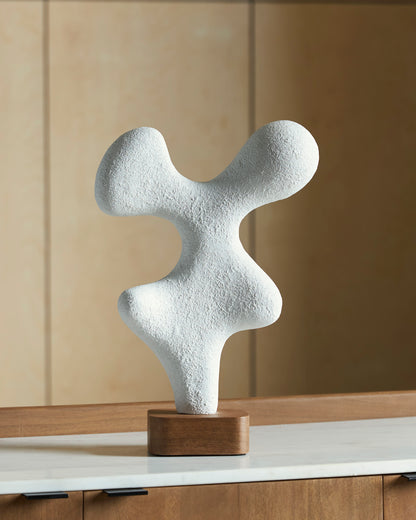 Ashley Lavarsen Sculpture