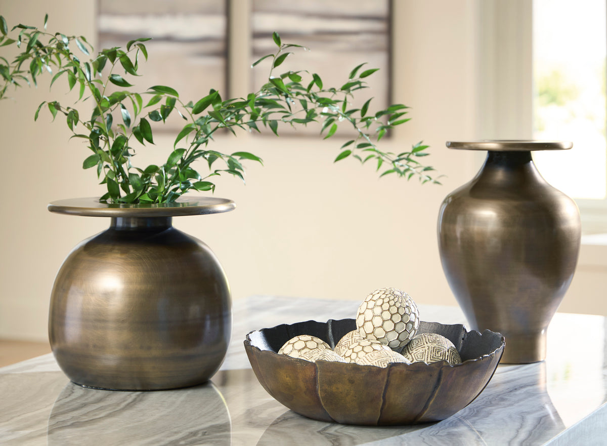 Ashley Fedorleigh Vase