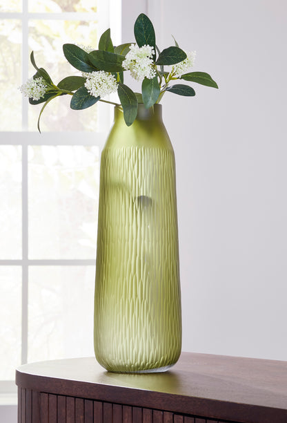 Ashley Scottyard Indoor/Outdoor Vase