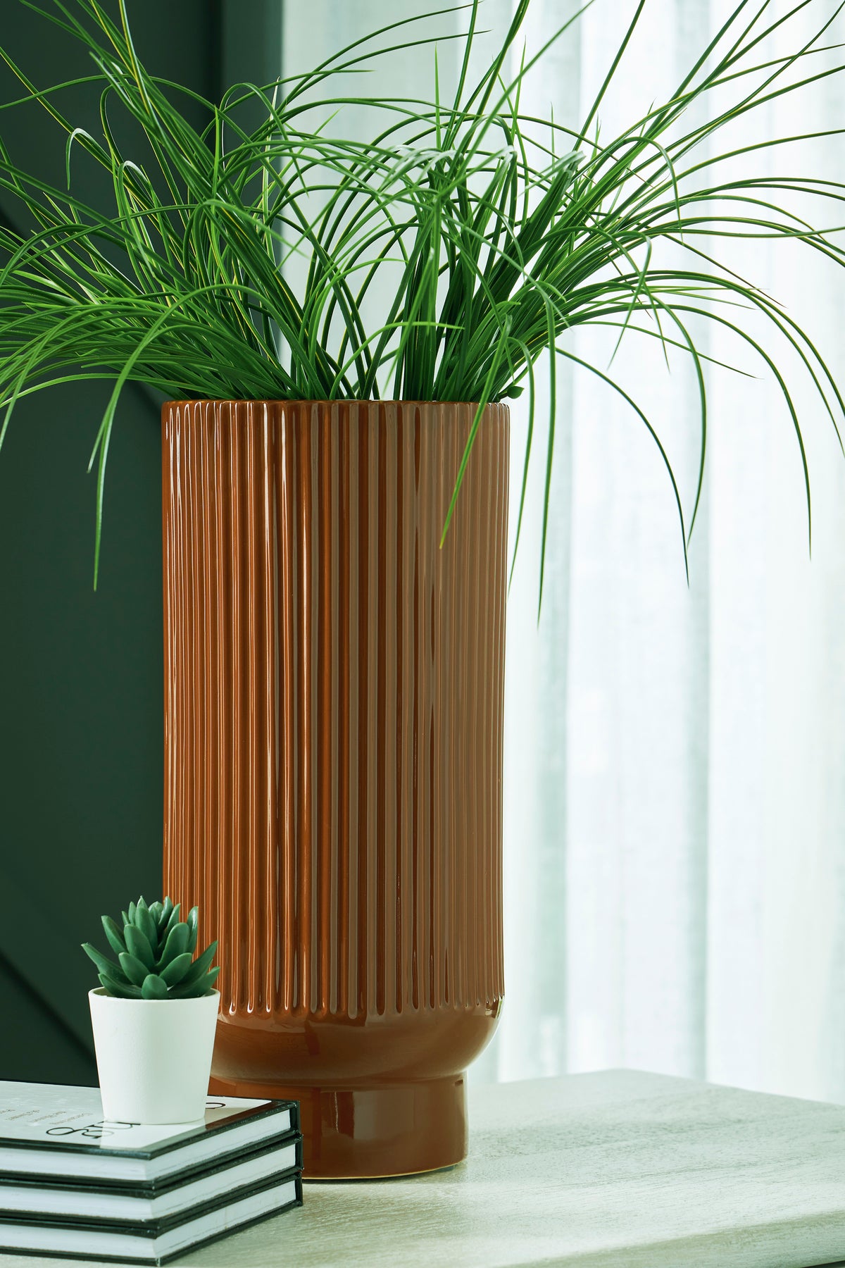 Ashley Avalyah Indoor/Outdoor Vase (Set of 2)