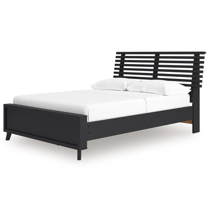Danziar Full Slat Panel Bed