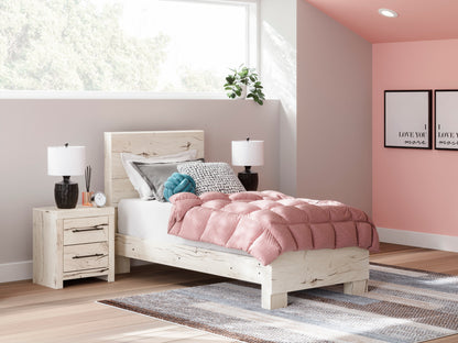 Lawroy Panel Bed