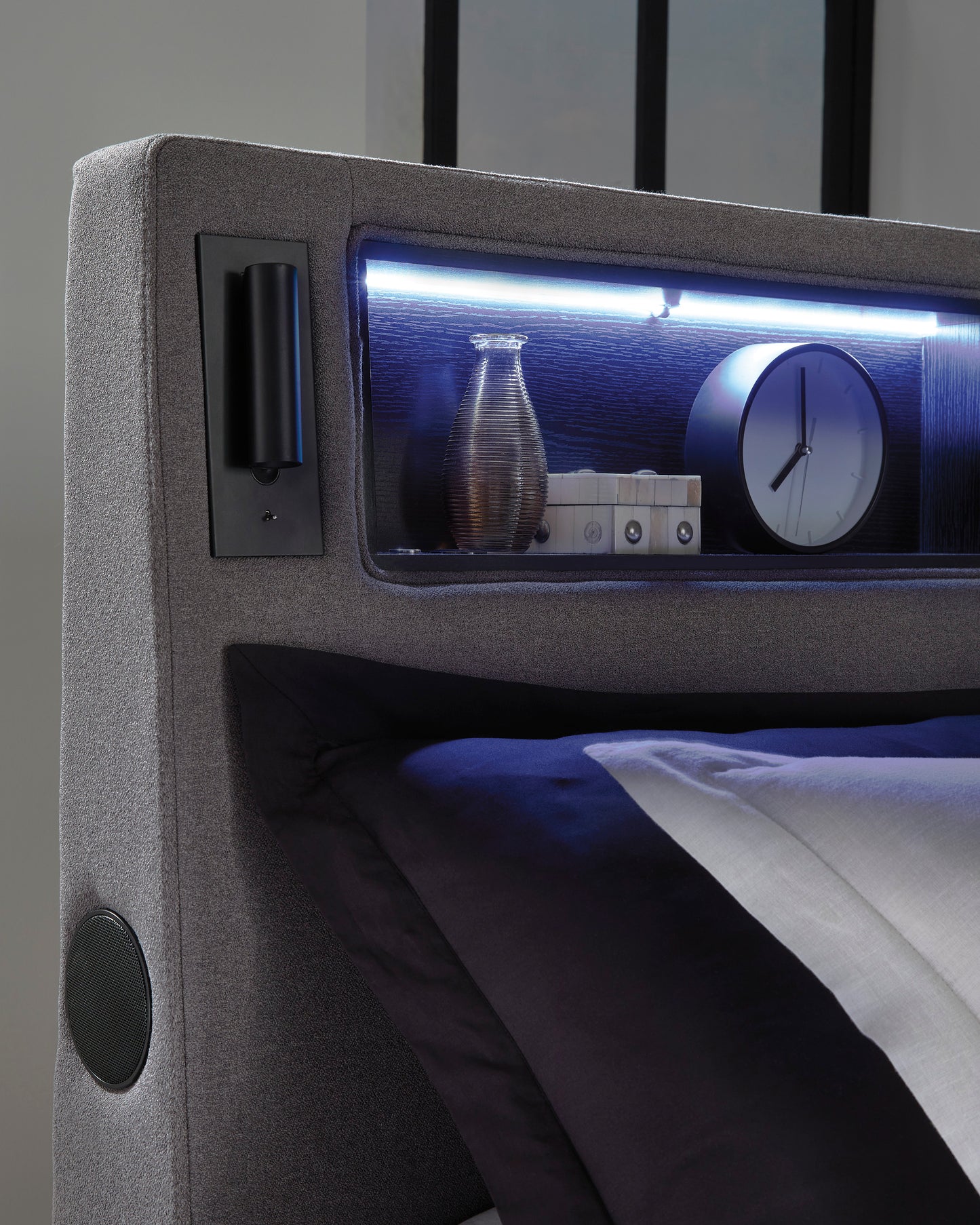 Cayberry Upholstered Bed