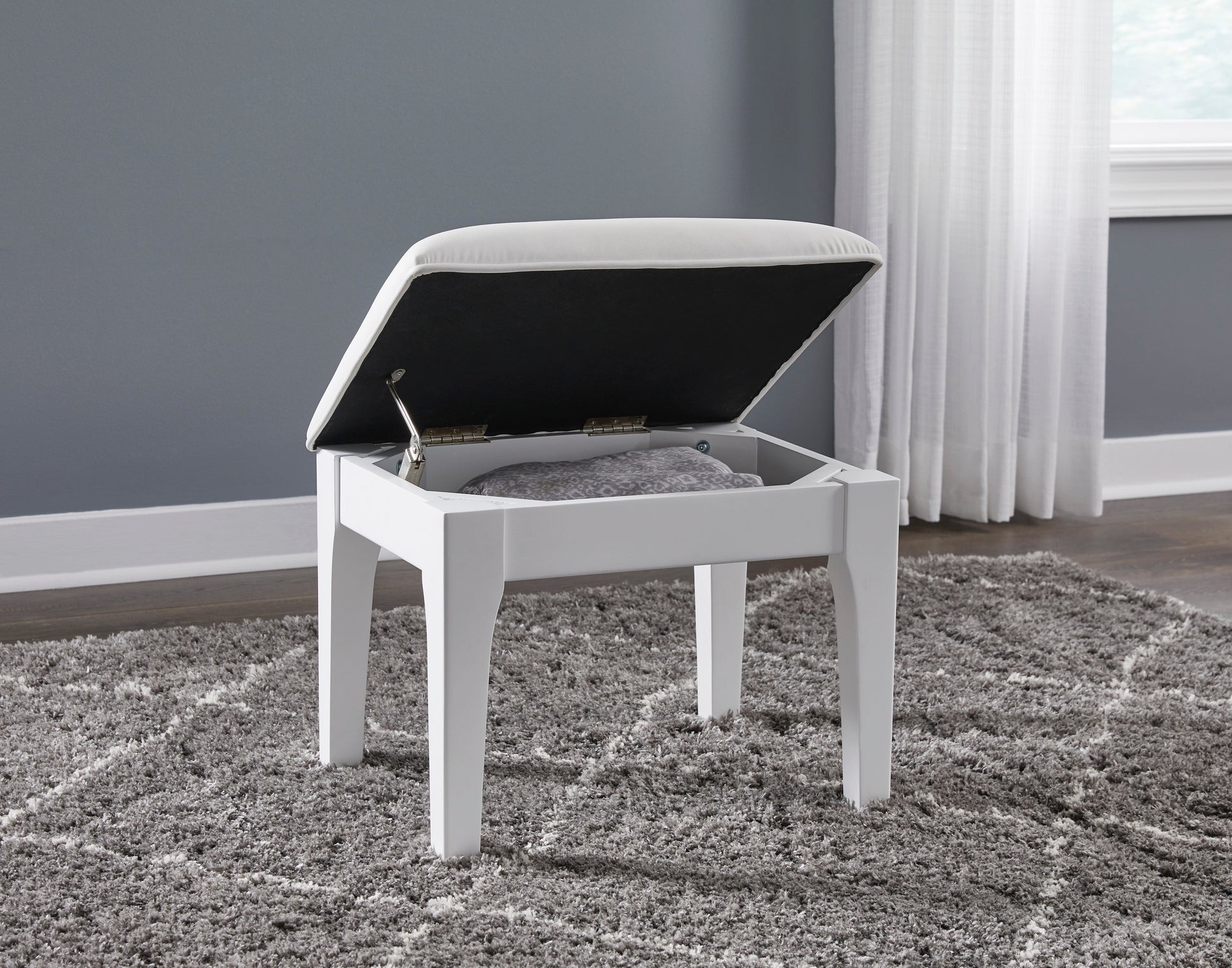 Chalanna Vanity Stool