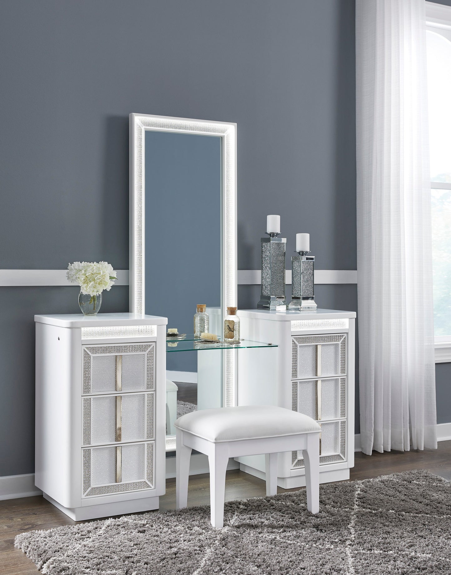 Chalanna Vanity With Mirror