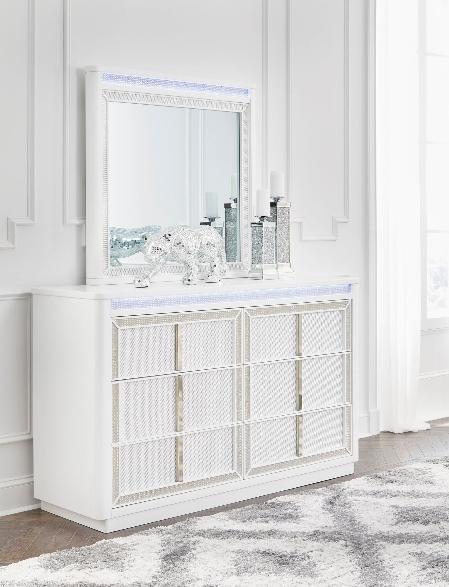 Chalanna Dresser And Mirror