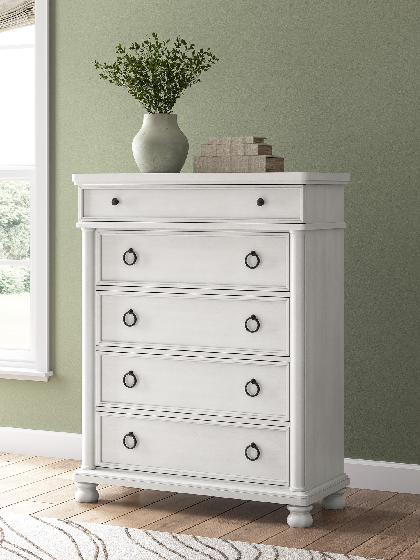 Chadworth Chest of Drawers