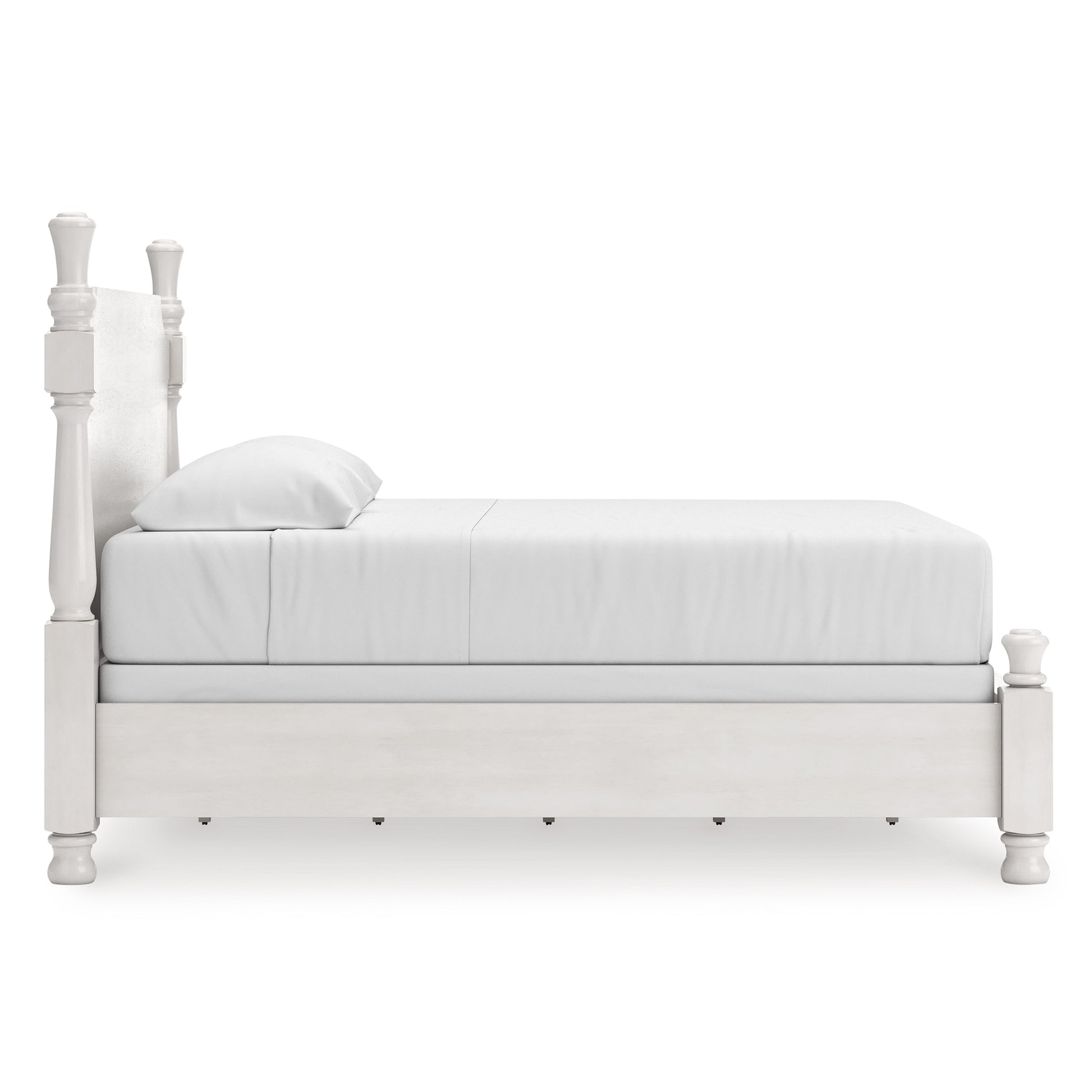 Chadworth California King Poster Bed