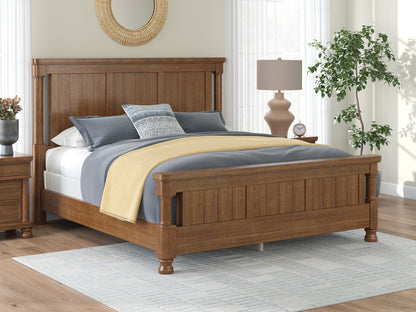 Chadworth King Poster Bed