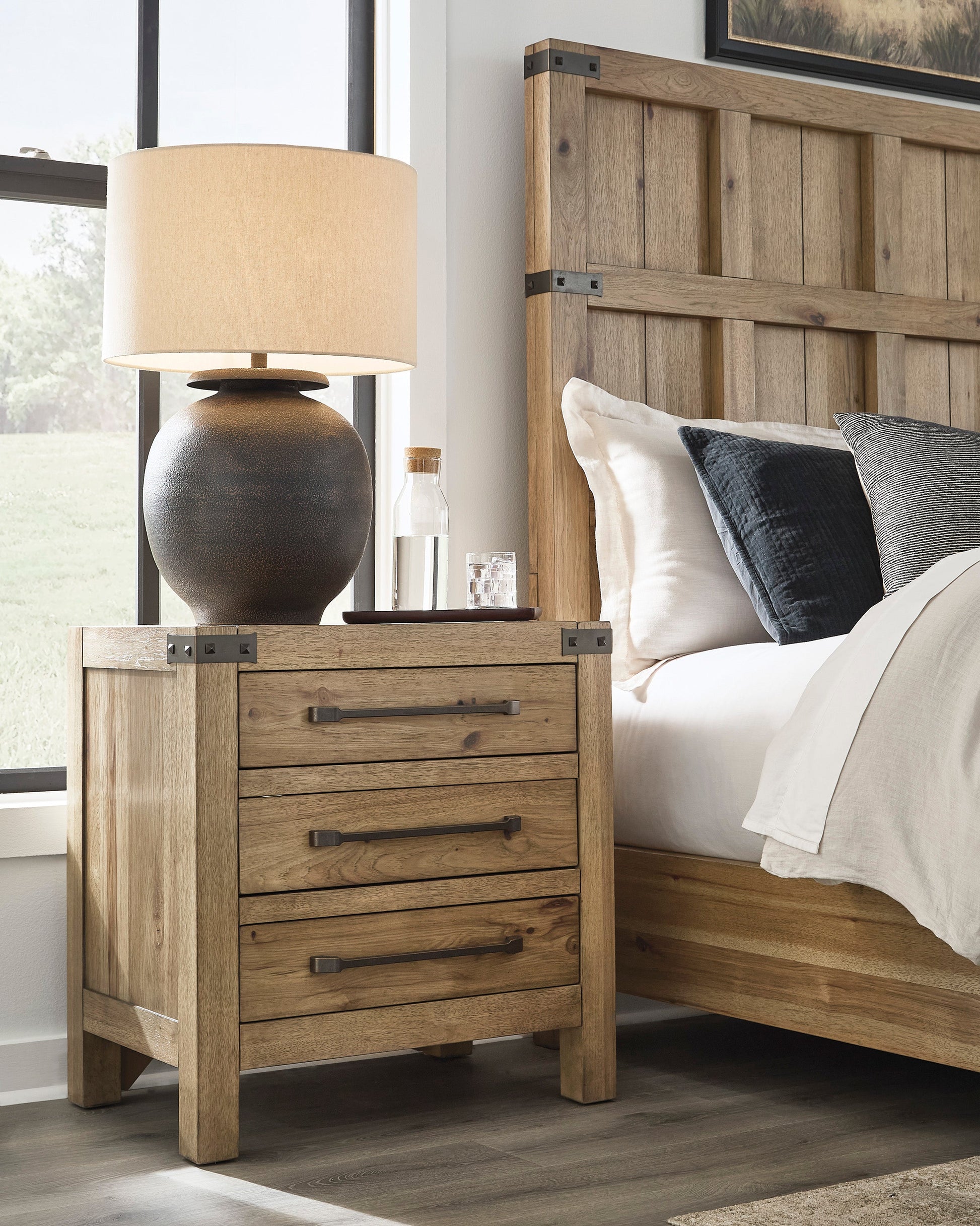 Ridgester Nightstand