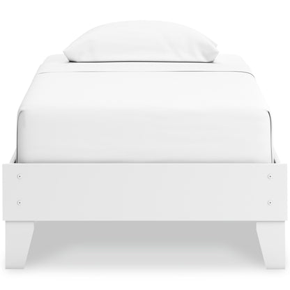 Hallityn Platform Bed