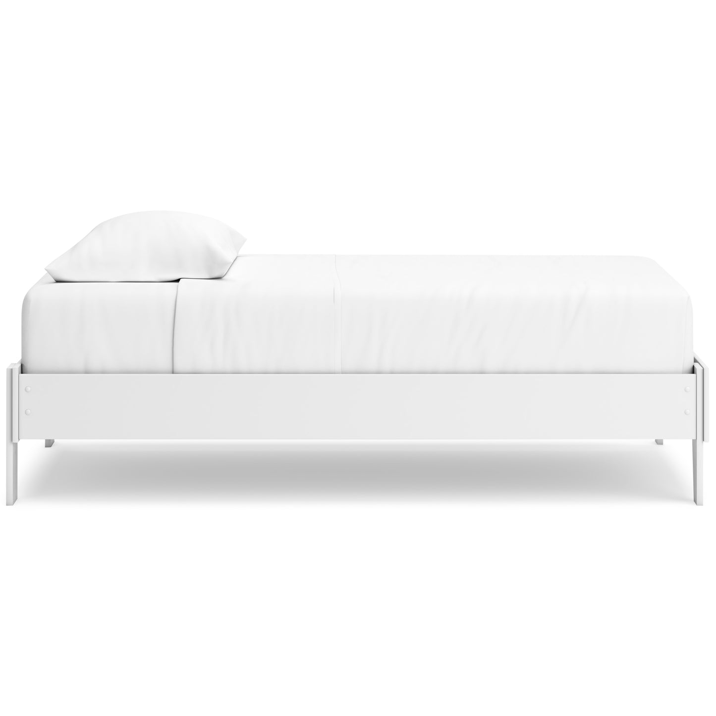 Hallityn Platform Bed