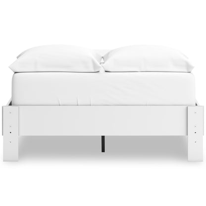Hallityn Platform Bed