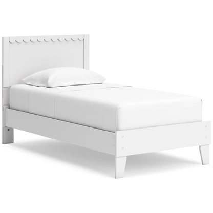 Hallityn Panel Platform Bed
