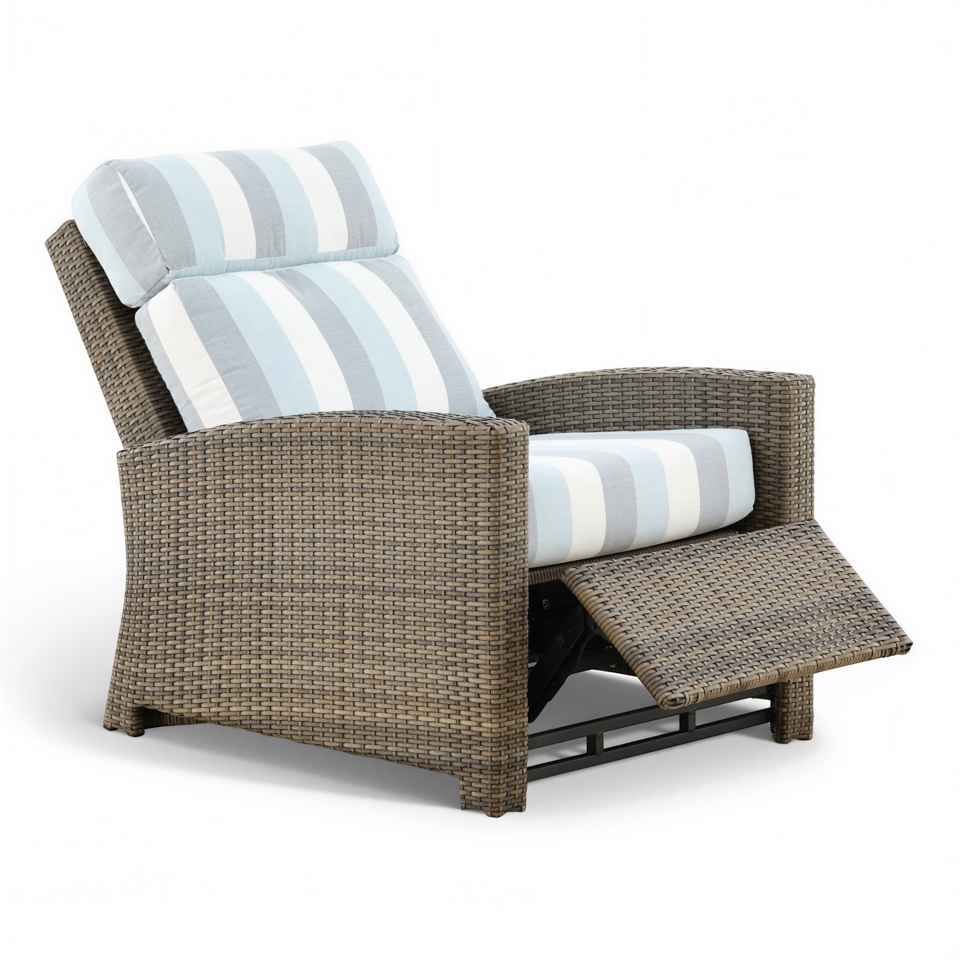 Universal Collection Outdoor Patio Recliner with Cushion