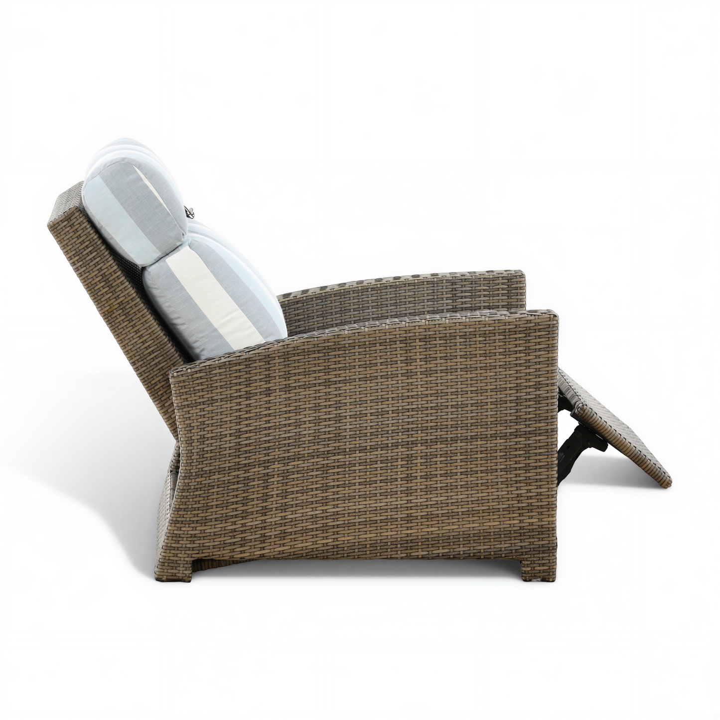 Universal Collection Outdoor Patio Recliner with Cushion